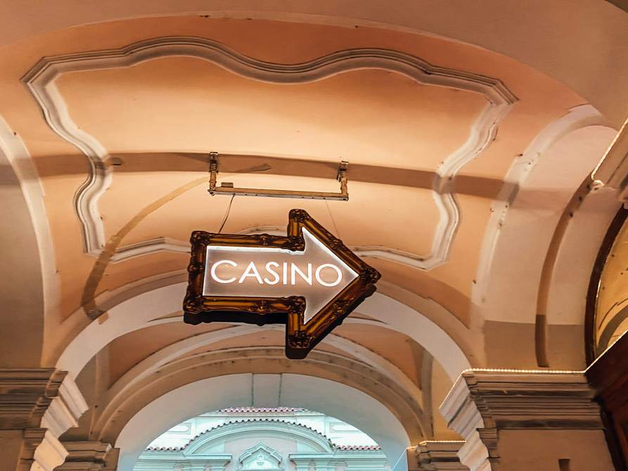 Doctor Spins Casino Poker: A Look at Physicians Playing High-Stakes Doctor Spins Casino Poker: A Look at Physicians Playing High-Stakes